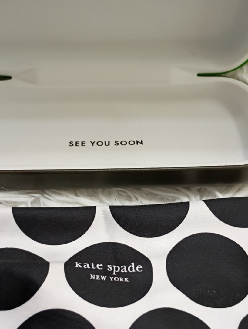 Kate Spade NY Zetta Readers Women's +1.50 With Case - Picture 6 of 7